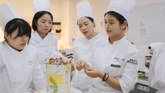 四美探店｜|市中心这家商场升级啦！新增9家商户，超多惊喜