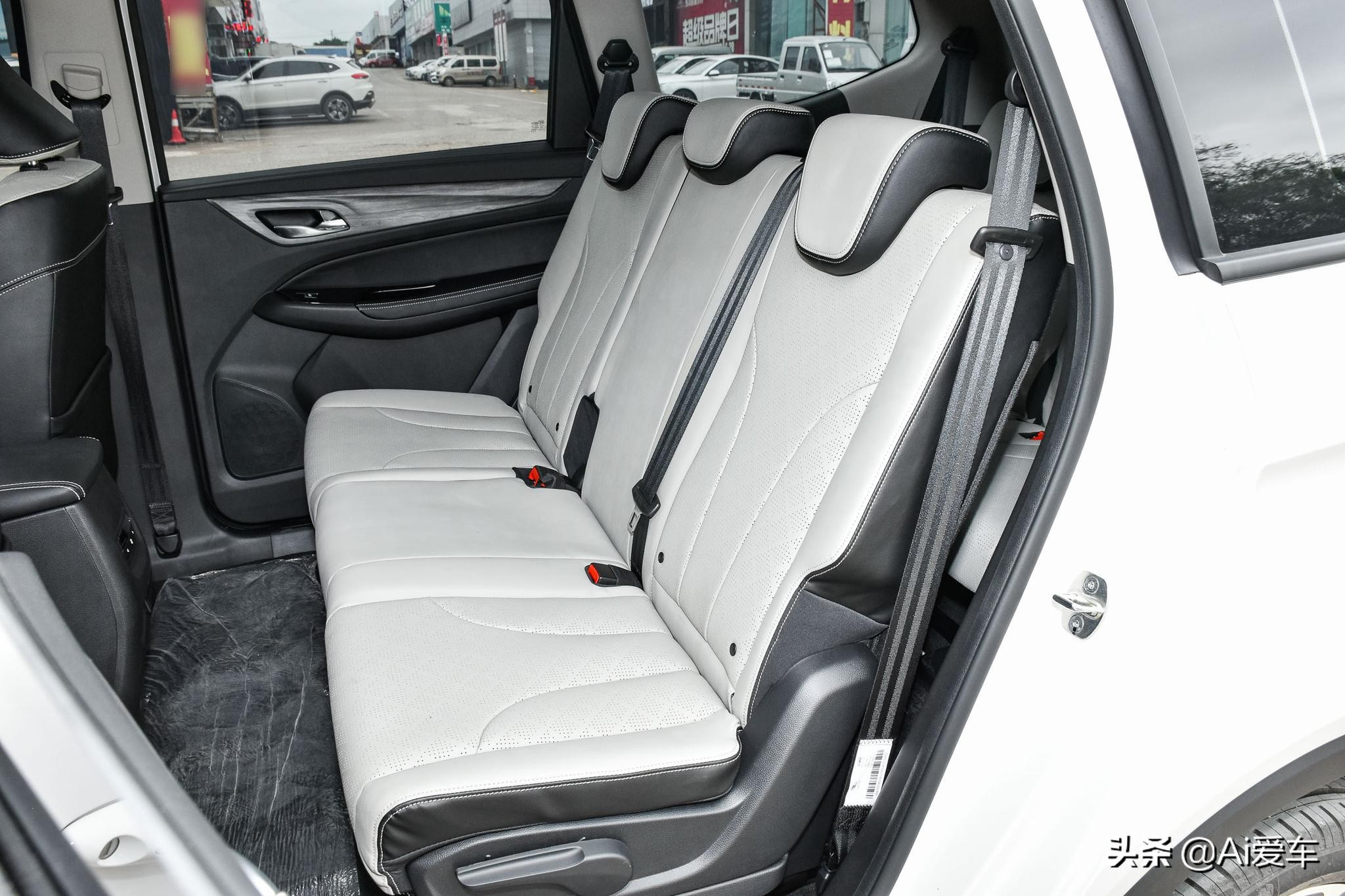 19款宝骏730mpv怎么样,经济实惠的7座车mpv