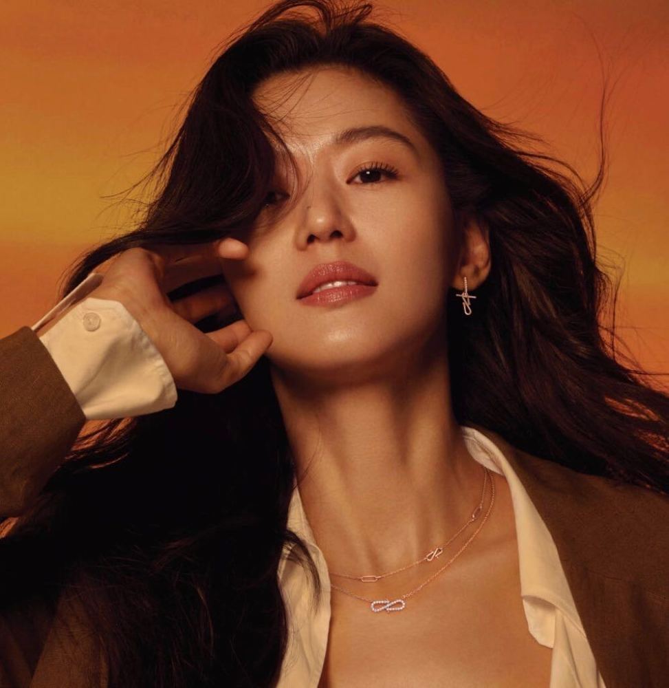 韩国公认四大神颜女生,真正的宋慧乔最漂亮的照片