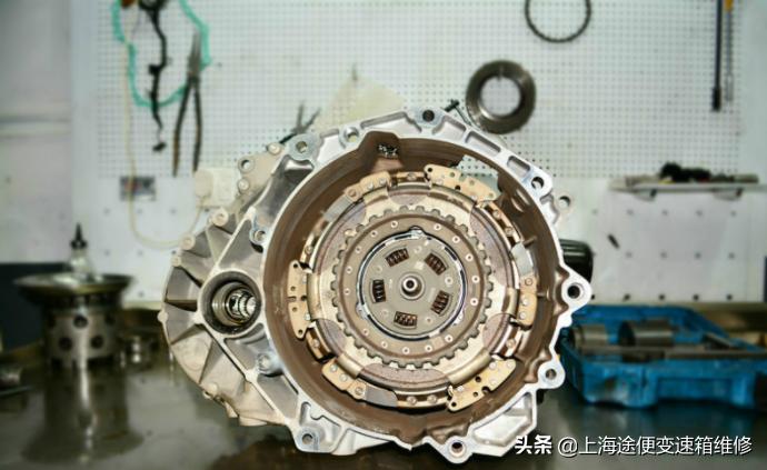 大众迈腾变速箱故障维修多少钱,大众迈腾提示变速箱故障怎么回事