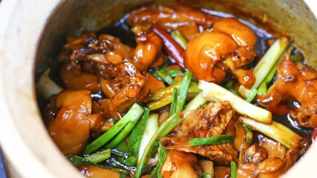 新加坡田鸡粥真实视频,新加坡国宝级活田鸡