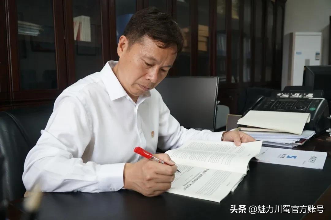 教师节表彰的优秀教师真的优秀吗,兴安县第39个教师节表彰老师