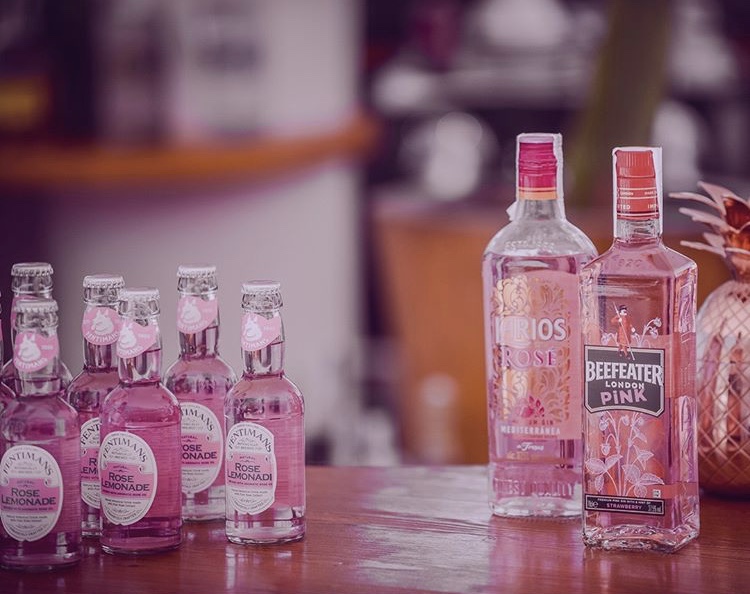 世界唯一8星级宾馆,最梦幻浪漫野奢酒店