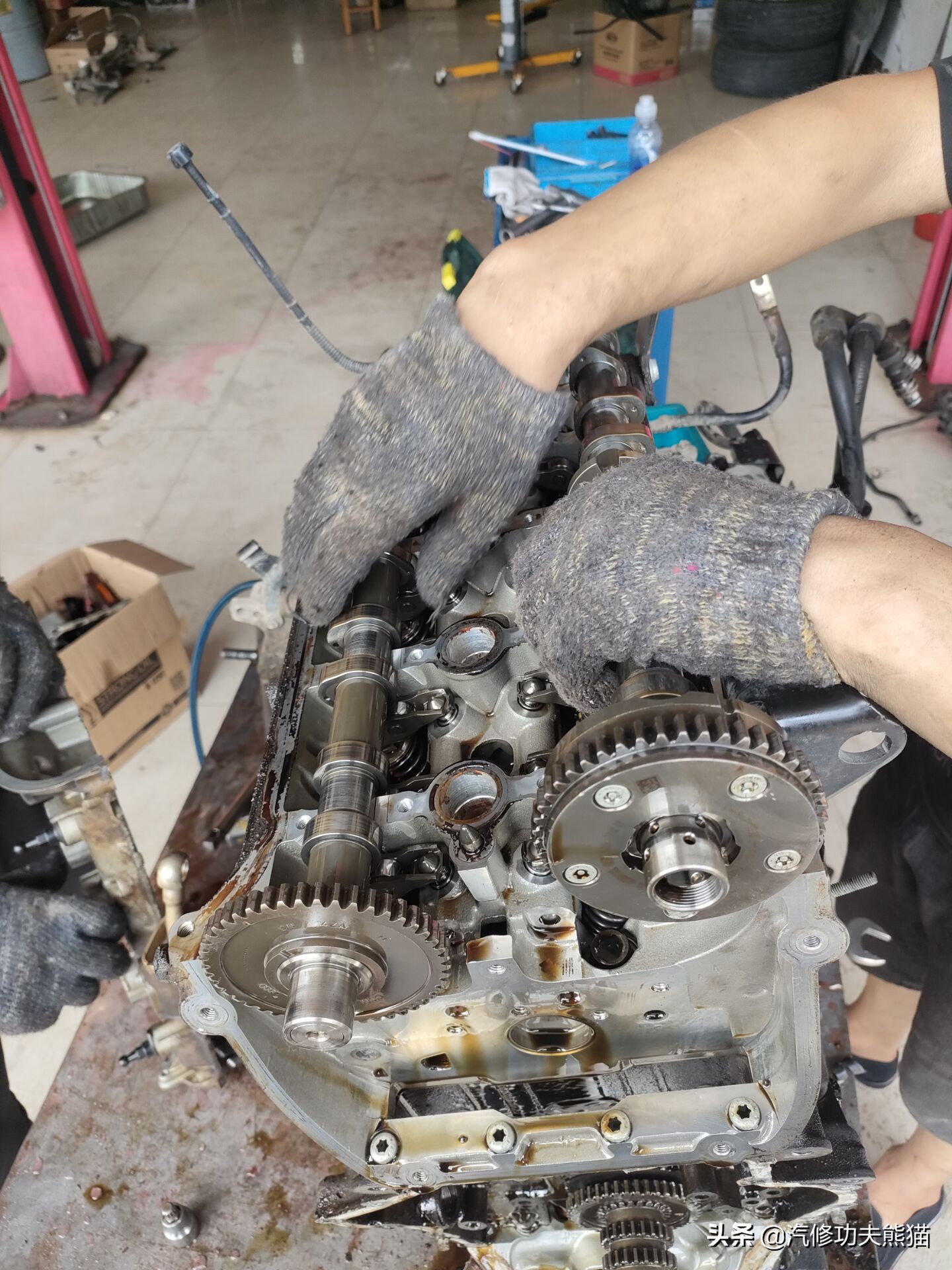 老途观发动机漏油维修,老途观涡轮增压器漏油维修多钱