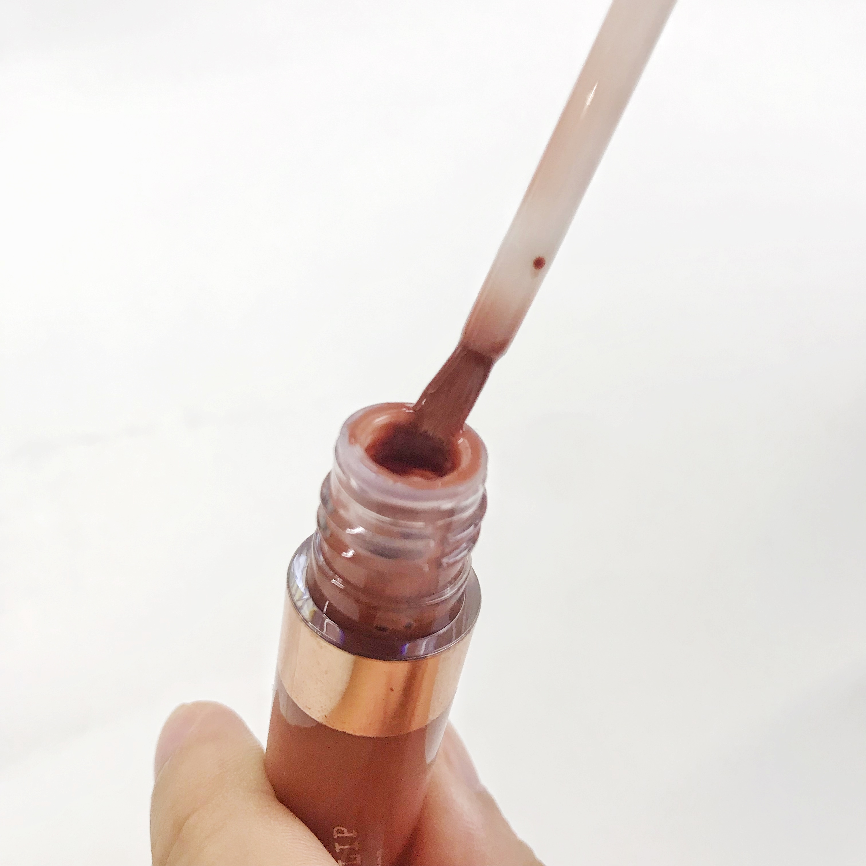 平价花西子口红试色测评,好用的平价口红测评遮唇色