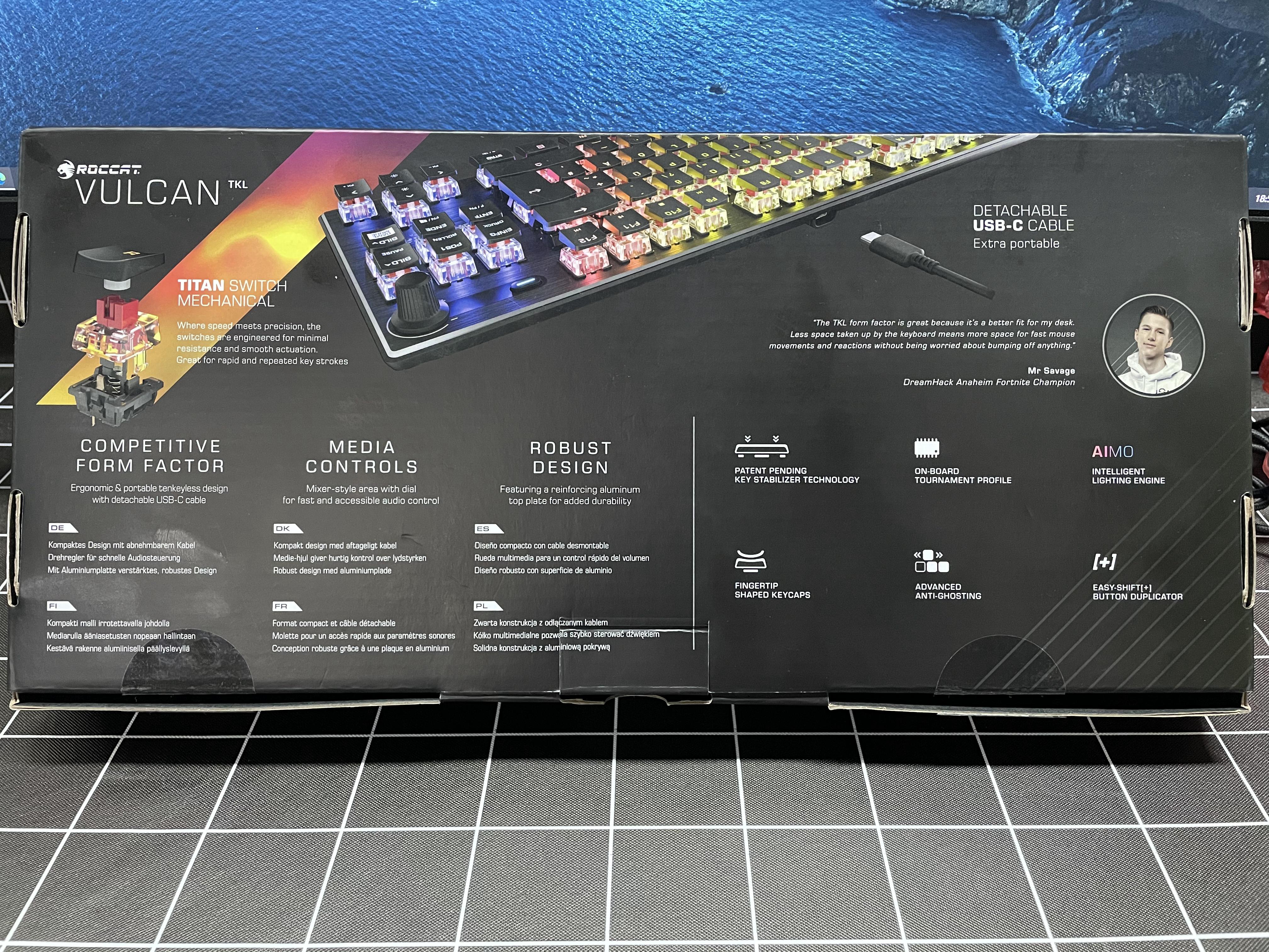 德系红轴机械键盘评测,炫酷红轴机械键盘