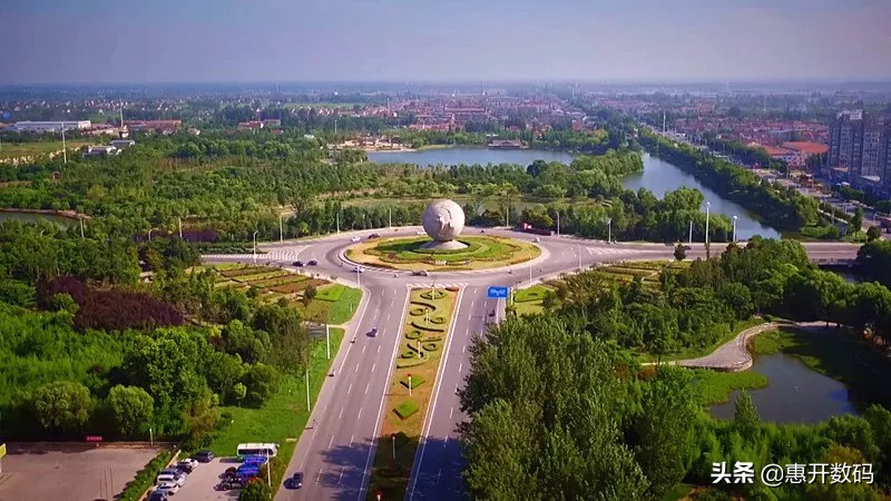 一个真实的故事一首歌音频,一个城市一座小镇的故事