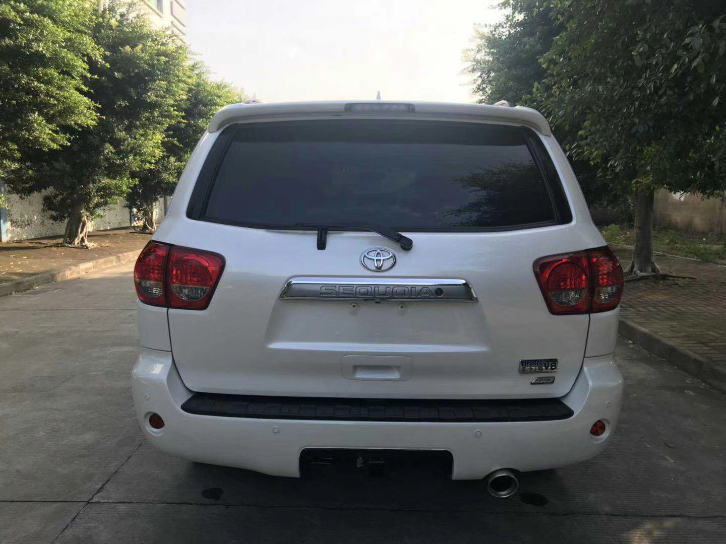 100万的丰田红杉有多霸气,被遗忘的巨兽