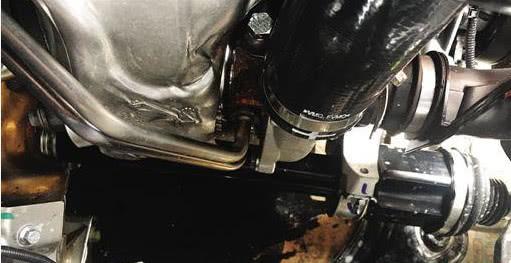 新车发动机生锈还能提车吗,买新车提车时发现发动机生锈