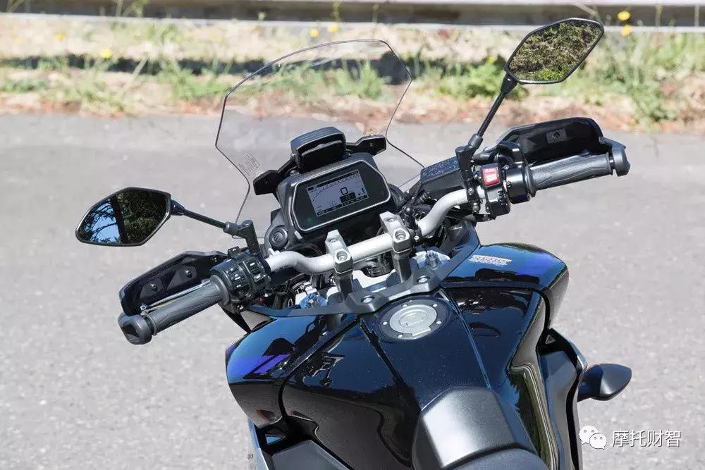 雅马哈tracer900gt对比宝马xr1000,雅马哈tracer900gt是自动挡吗