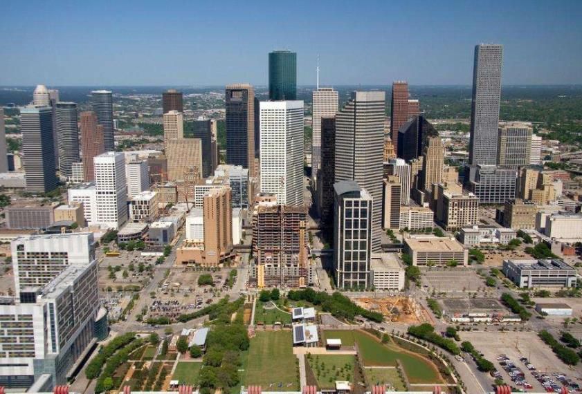 美国第四城休斯顿，一座高楼稀少的大城市，这样的城建你觉得好吗