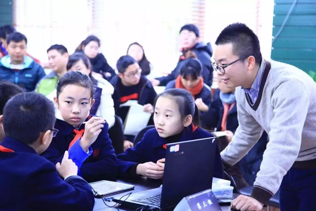 师者仁心香远益清怎么理解,师者仁心香远益清什么意思