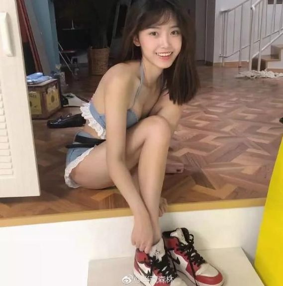 网红阿沁早期照片,刘阳回应阿沁出轨