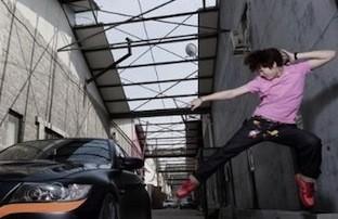 黄宏与李天一的照片,李天一的干爹黄宏现在怎样