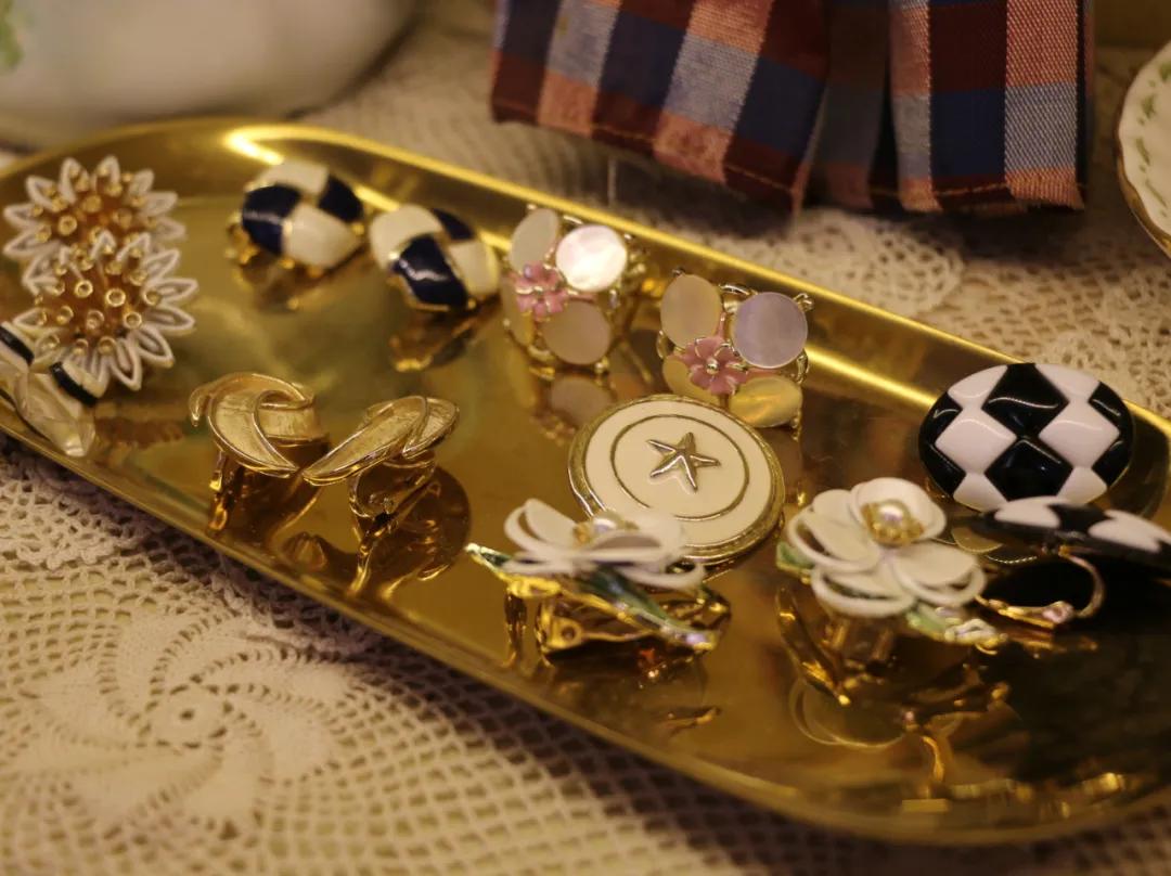 千元guccilv店,一万元买lv还是gucci