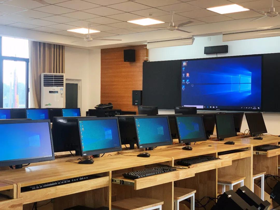 南师附校附属实验学校,南师附中燕子矶新城学校揭牌开学