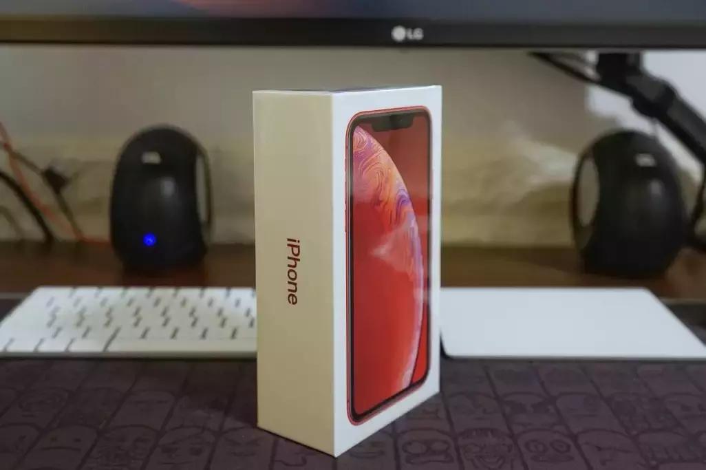 iphonexr和iphone8p哪个大,iphonexr玩游戏和iphone8p哪个好
