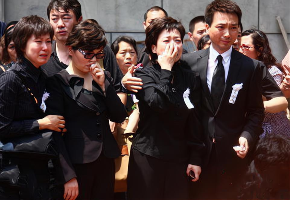 因患癌而英年早逝的央视主持人,央视7位患癌主持人分别患什么癌