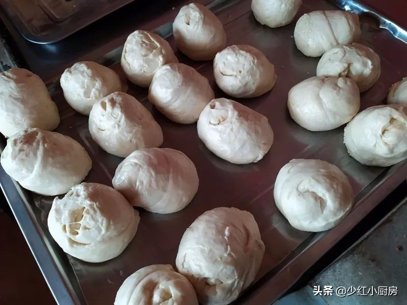 打烧饼的配方烤饼,做烧饼手法和配方