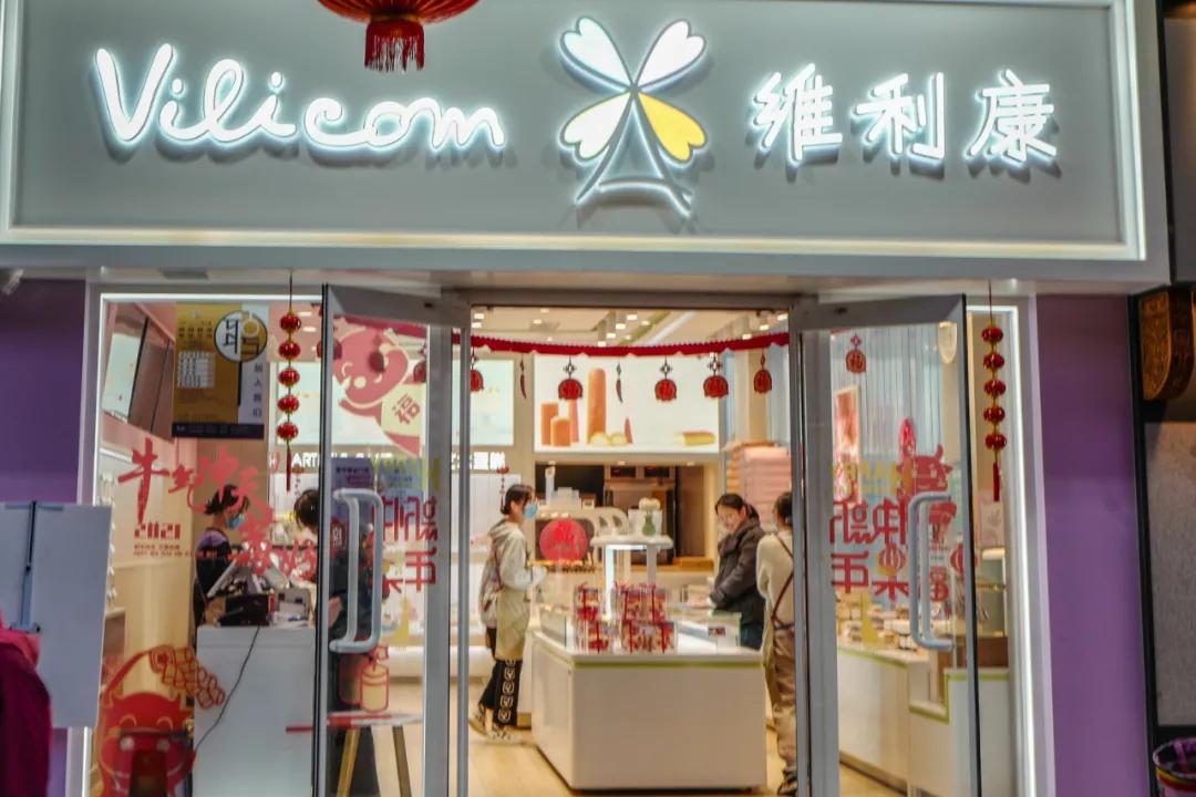 附近步行街美食推荐3-4人餐,人均30就能在江边尽享美食