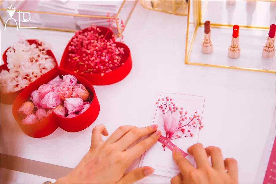 兰蔻情人节礼物口红开箱,兰蔻七夕节限定口红单支装