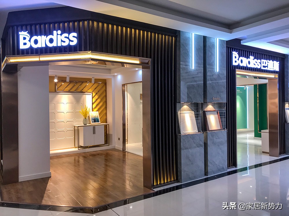 店面欣赏|邂逅酒泉，来一场穿越时空的对话