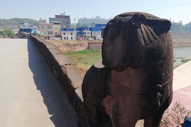 云南禄丰十大恐龙之乡,禄丰恐龙谷恐龙大遗址