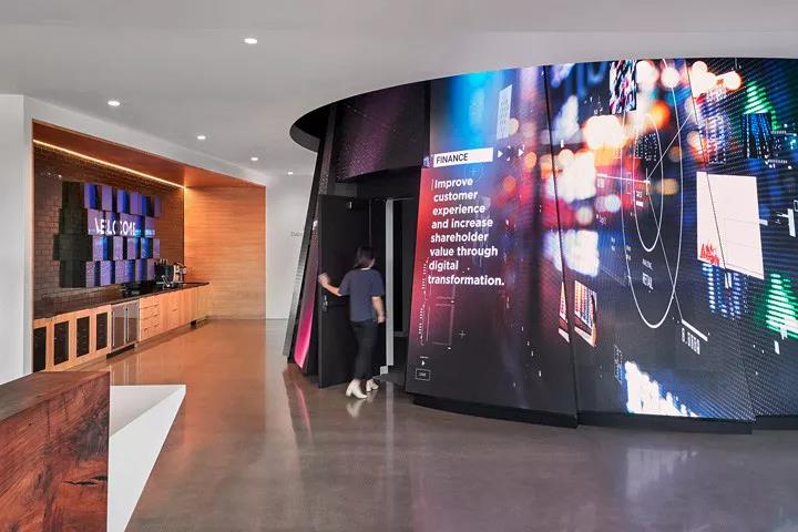 科技新视界混合云数据NetApp森尼维尔沉浸式体验中心设计欣赏