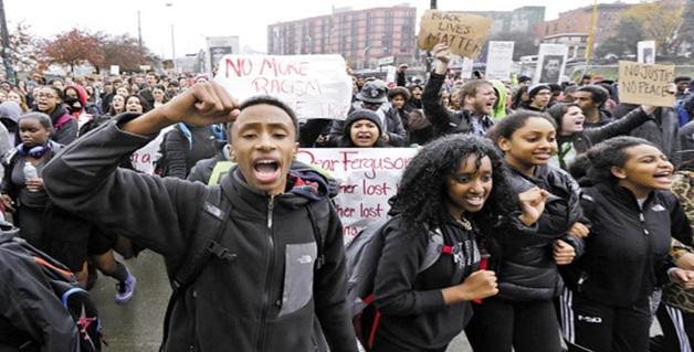 美著名富人区遭冲击,*威示**者首进白宫,*美亲**者英加也开始遭遇波及