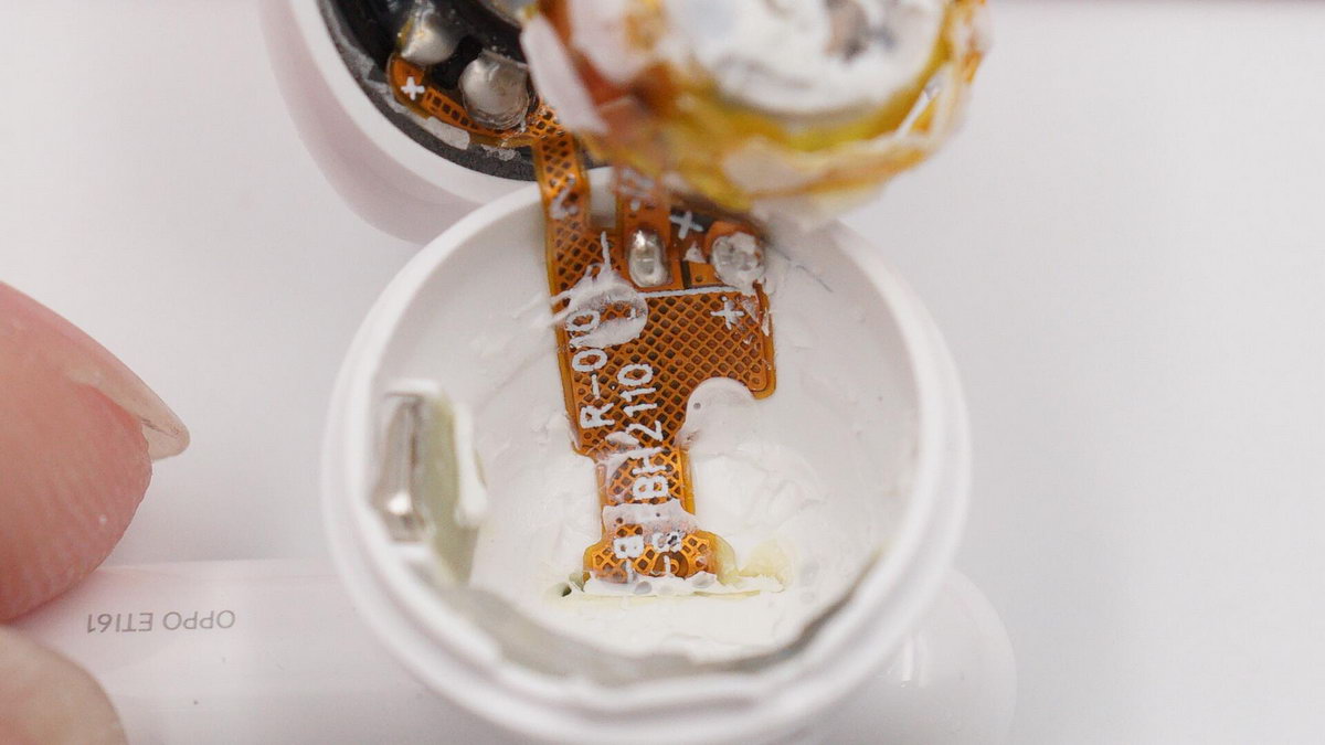 拆解报告:OPPOEncoAir真无线蓝牙耳机