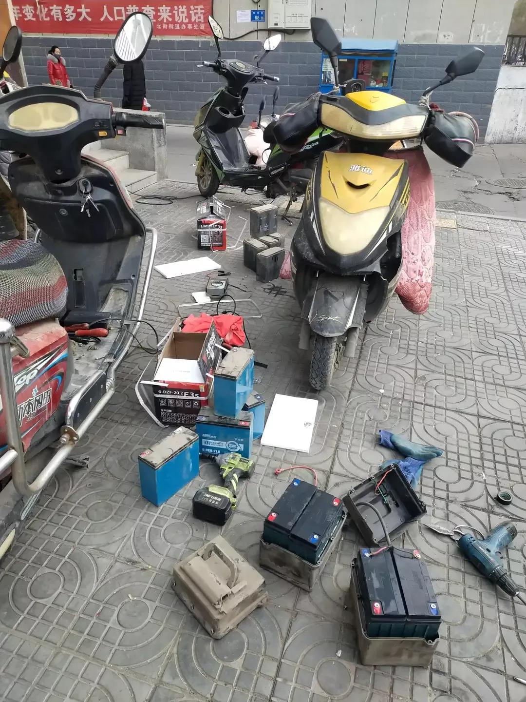 电动汽车电池长时间不用怎么存放,小电动车长期不使用怎么保养电池