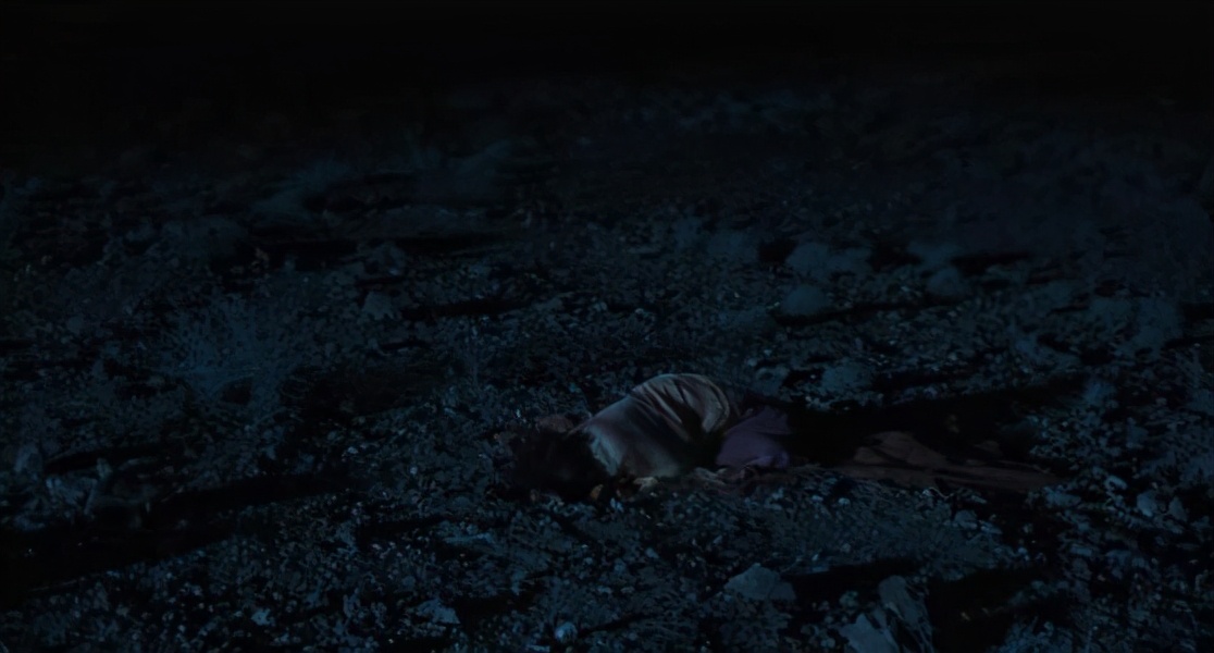 “割礼”惨无人寰的陋习,*害迫**着女性身体,震撼人心《沙漠之花》