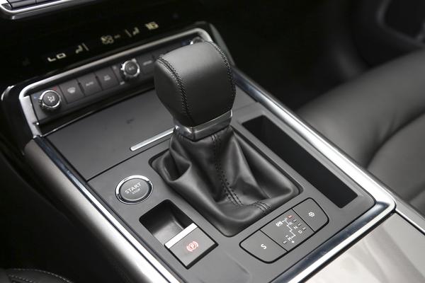 雪铁龙c6新款信息,雪铁龙c6顶配版精品1.8t