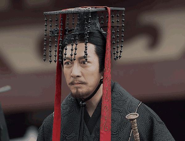 《大秦赋》里秦始皇的龙袍是黑色，王室流行色原来是这样确定的