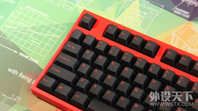 利奥波德:许你粉黛红霞醉梦人家