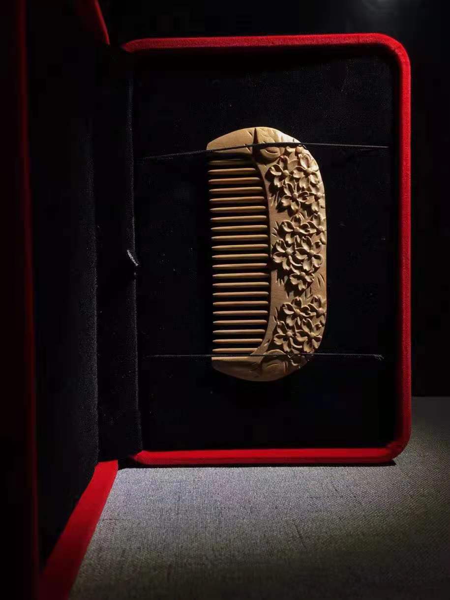 一把木梳,陪你青丝至白发