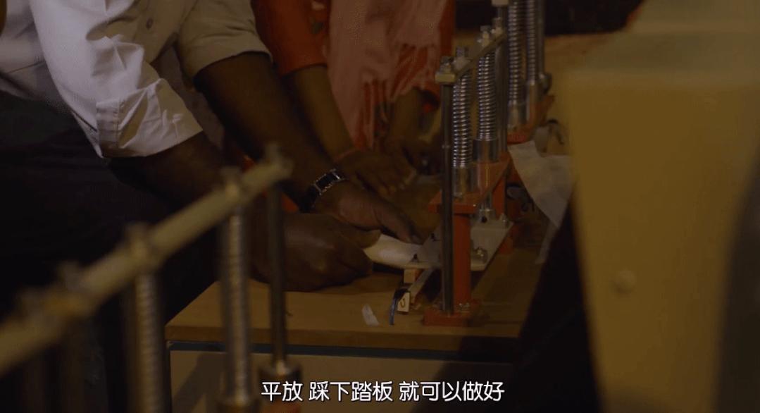 奥斯卡最佳短片记录印度女人争取卫生巾自由，卫生巾是怎么做成的