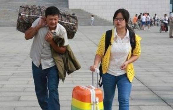 武汉多校现天价学费,武汉多所民办高校出现天价学费