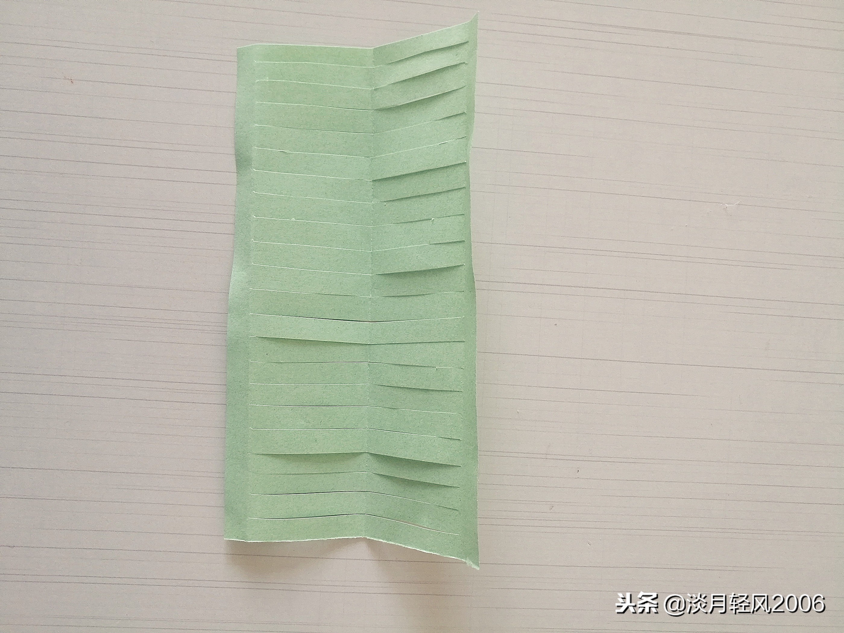 幼儿园做元旦灯笼手工简单点,大红灯笼高高挂欢欢喜喜过新年