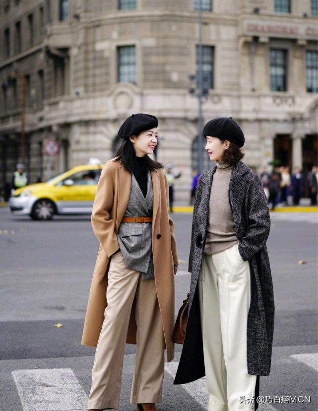 三木母女俩穿衣很时尚很有气质,三木母女最近时尚搭配颗粒绒大衣