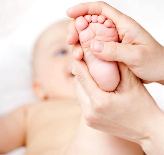 如何改善扁平足动作,扁平足做什么运动有优势