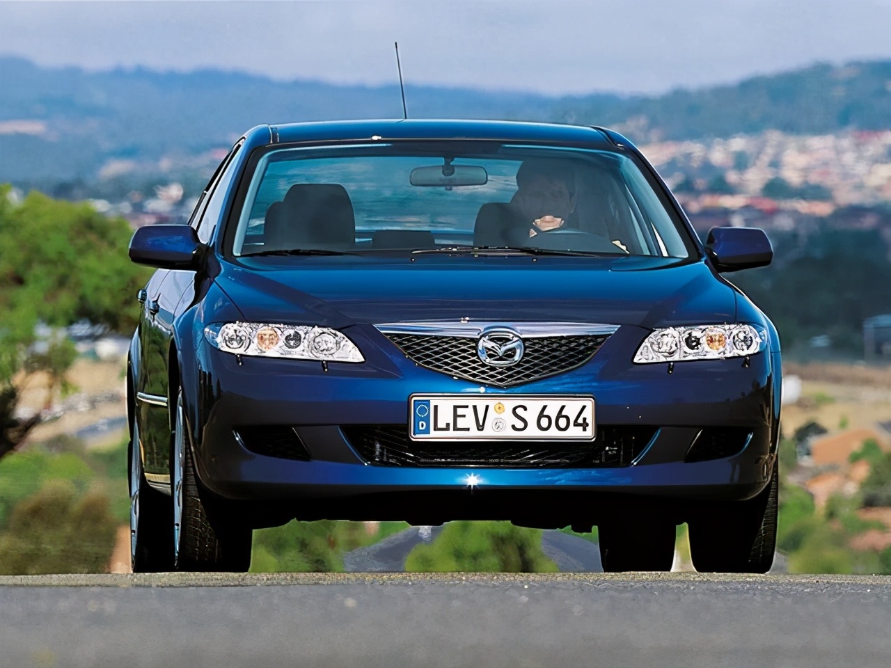 海马福美来和马自达323有什么区别,马自达323和福美来有什么区别