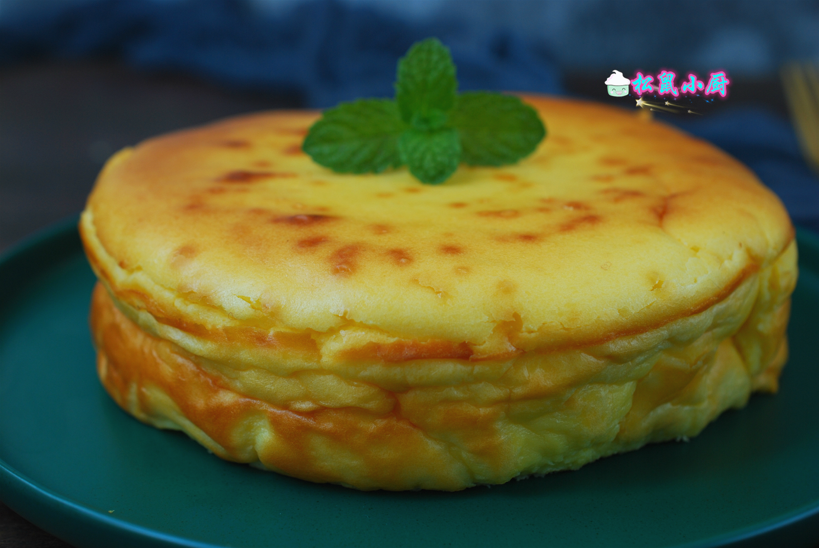 简单粗暴，搅一搅就烤，外表粗犷内里细腻，怪不得会爆红网络