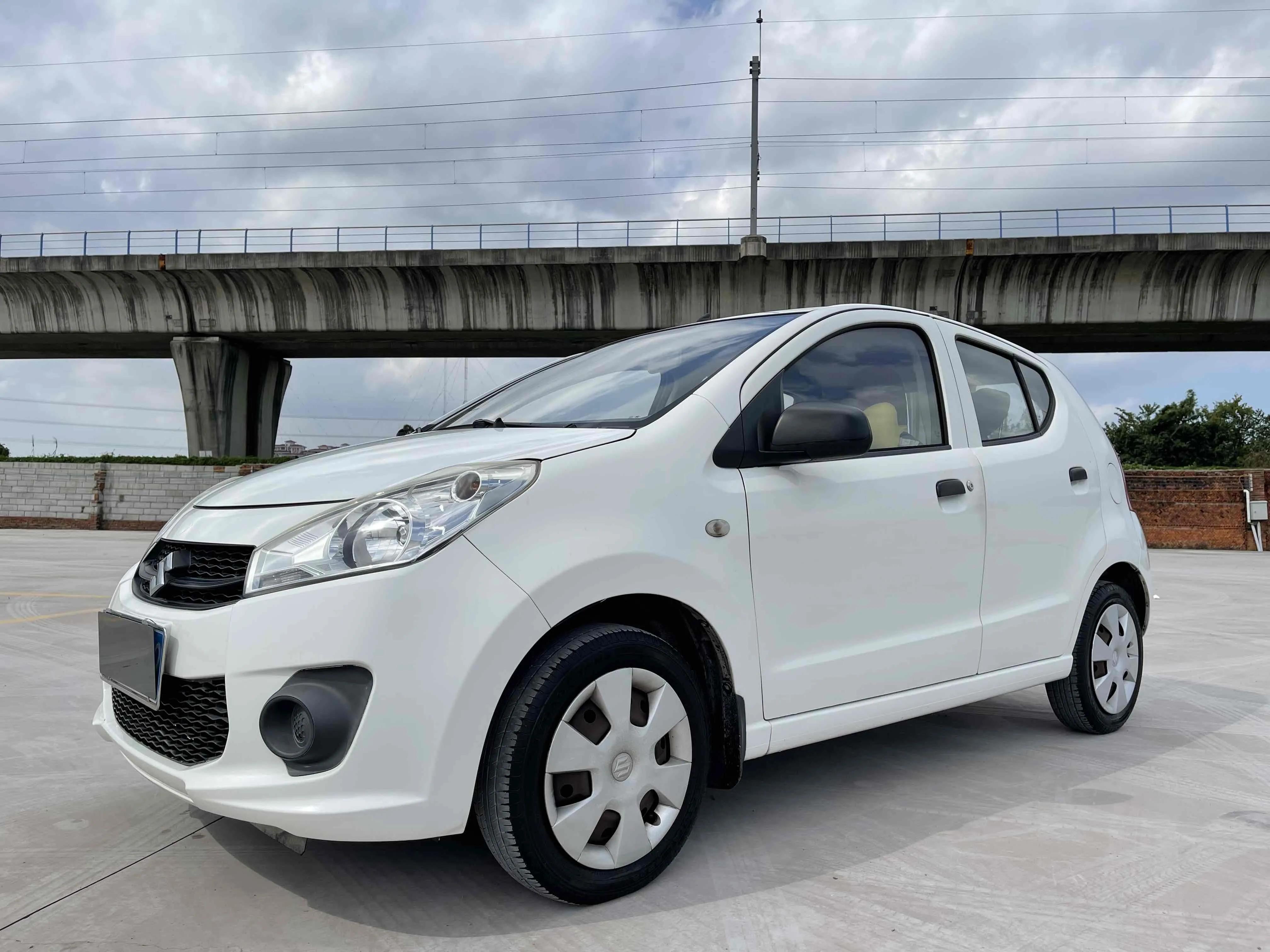 2013款铃木奥拓自动豪华型什么价,铃木奥拓2013款1.0l