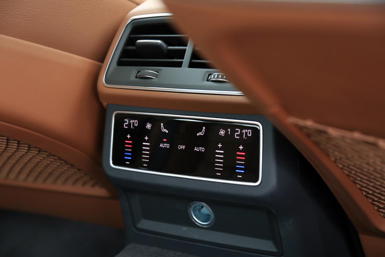 试驾新款奥迪a6l视频全部,奥迪a6l55tfsi3.0t