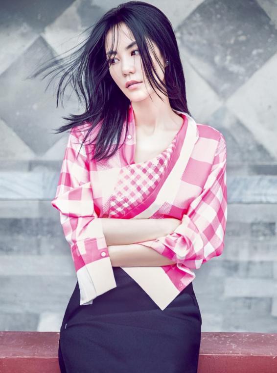 “宅男女神”*虹翁**的倔强人生,和她背后不得不提的男人们