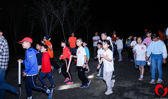 涓婃捣浜插瓙闇茶惀娲诲姩,涓婃捣浜插瓙浜ゆ祦闇茶惀娲诲姩