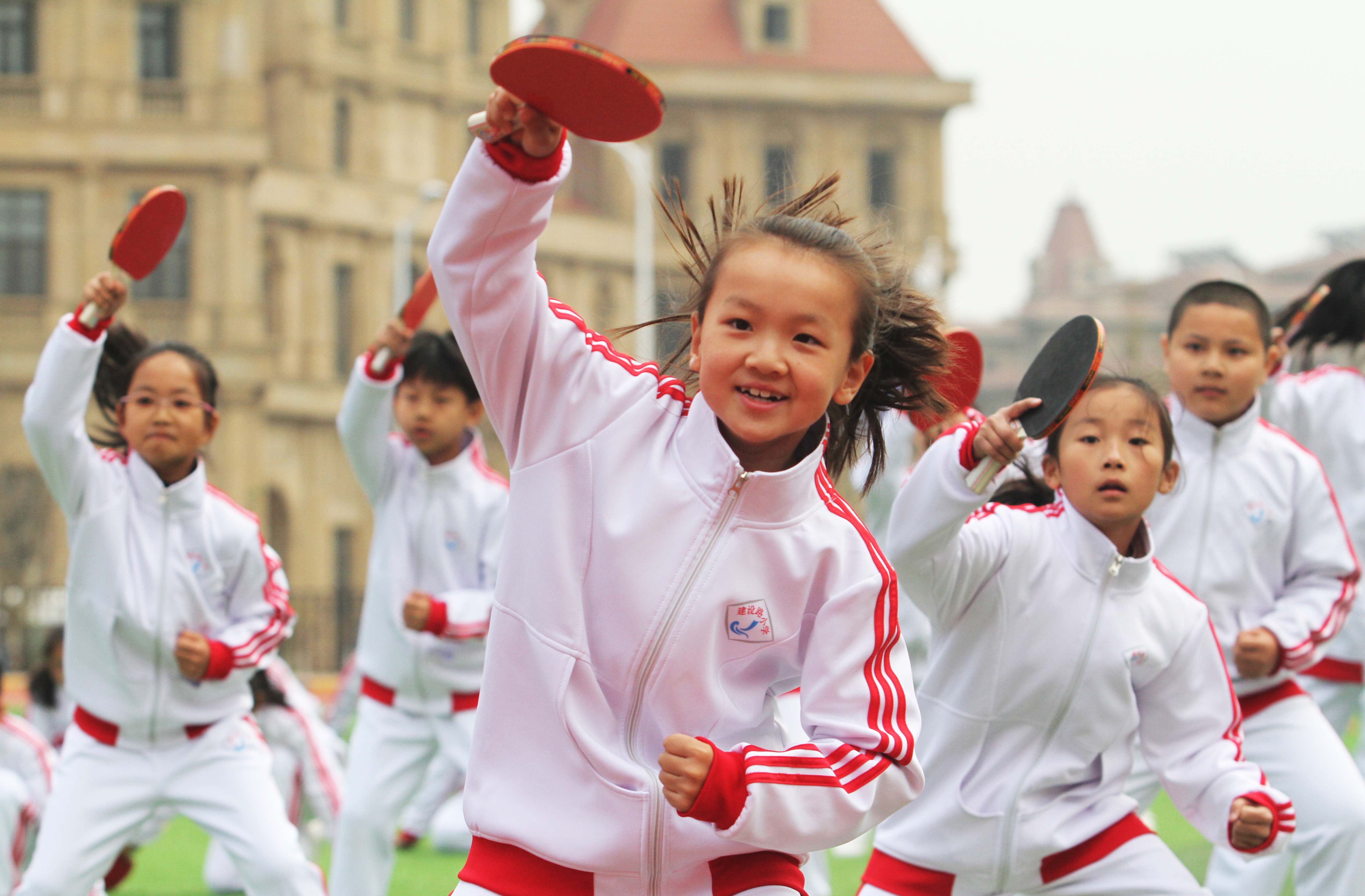 港城师生唱响运动之春序曲