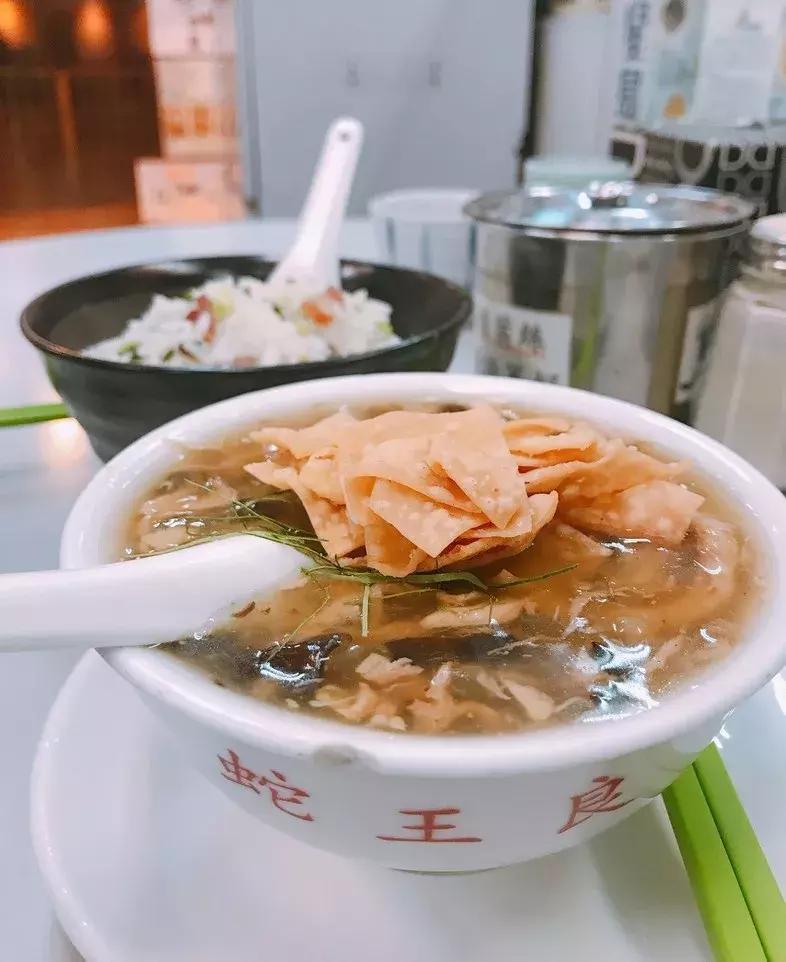 蛇王羹做法,广东蛇羹蛇王