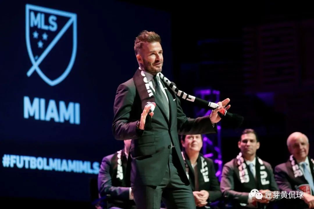 大卫贝克汉姆在足球界的地位,大卫贝克汉姆巅峰时期